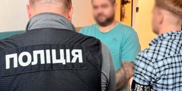«Невиліковна хвороба» за гроші: шістьох клієнтів підпільної мережі викрили у Києві
