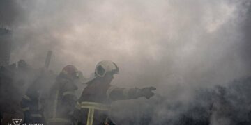 Палаючі гаражі та зруйновані бокси: якими стали наслідки удару по Києву
