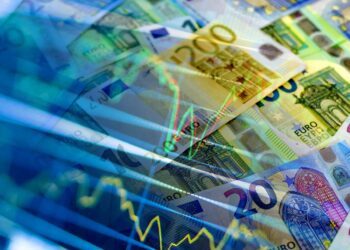 Курс долара та євро 28 вересня: скільки коштують 1000 доларів у банках