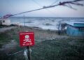 В Коблево семья взорвалась на мини на закрытом пляже