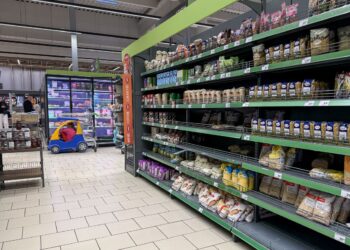 Це не дефіцит. Чому в супермаркетах з’являється все більше маловідомих марок