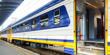 Дронова атака зупинила рух транспорту: в Києві діють обмеження