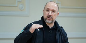 Шмыгаль: получили от спецслужб план атак РФ по энергетике, расписаны удары на каждый объект