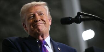 Бойкот СМИ не сработал? Белый дом запустил канал “Trump TV” с позитивными новостями о Трампе