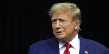 Трамп заявил, что Зеленский якобы согласился притормозить с ударами по НПЗ РФ