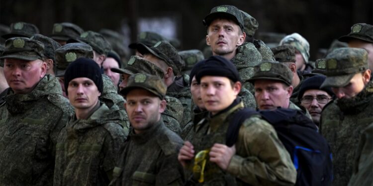 ВИЧ, гепатит, сифилис: вербовщики РФ готовы брать всех на войну в Украине