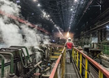 Вперше за 100 років без сталі: у “Метінвесті” заявили про зупинку виплавки через удари РФ