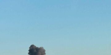 Ворог знову вдарив по мосту Києва: перші деталі
