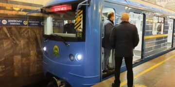 Робота, соцгарантії та нові можливості: куди киянам прийти за вакансіями