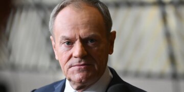 Туск поділився "дуже стримано оптимістичним" враженням після переговорів європейців з путіним