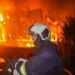 Новая атака на Киев: дрон попал в склады, возле жилого комплекса вспыхнул пожар