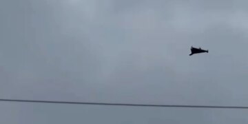 Россия трижды за вечер била по Виннице реактивными дронами, а атака продолжается