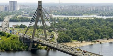 Оккупанты пытались атаковать Северный мост: что сейчас с общественным транспортом