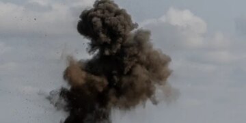 росія вдарила реактивним дроном по ТЦ у Харкові