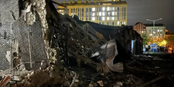 Киев после ночного удара: человек погиб под завалами в Днепровском районе. ФОТО