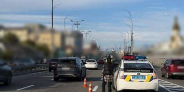 ДТП у центрі Києва: де саме ускладнено рух