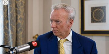 Эрик Шмидт: Россия и Украина изобретают будущее войны