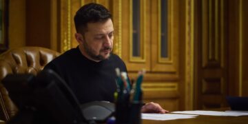 Зеленский подписал продление военного положения и мобилизации еще на 90 дней