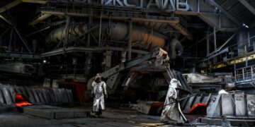 “Запоріжсталь” після ударів РФ: під загрозою робота 50 тисяч людей та економіка міста