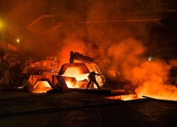 Експорт морем став смертельною лотереєю: як війна б’є по українській металургії