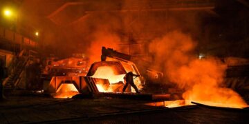 Експорт морем став смертельною лотереєю: як війна б’є по українській металургії