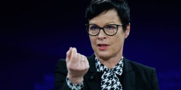 ЄС відмовився достроково давати Україні гроші й висунув умову щодо реформ, – FT