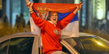 “Студенты” обошли Вучича: в Сербии подсчитали почти все голоса на парламентских выборах