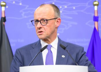 Мерц в Киеве призвал Путина остановить эту “бессмысленную войну”