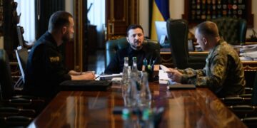 Зеленский приказал проверить каждую сделку по ракетам для ПВО: часть договоренностей не реализована