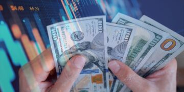 100 доларів за 4 530: курс валют в банках та обмінниках на 2 жовтня