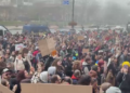 Тисячі людей проти Кличка: в центрі Києва триває мітинг, – ВІДЕО
