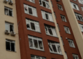 Майже сотня будівель під вибухами: яке місто Київщини найбільше постраждало, – ФОТО
