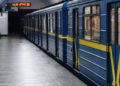 Транспорт зупиняється після обстрілу Києва: обмеження в метро і перекритий міст
