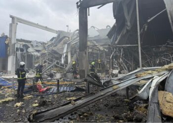 ТЦ Metro у Рівному тимчасово закрився внаслідок удару РФ