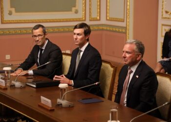 США рассчитывают, что сделка по дизелю смягчит позицию России в мирных переговорах, – Reuters