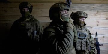 Продвижение под землей – более 15 км: Зеленский об операции “Велес” под Купянском